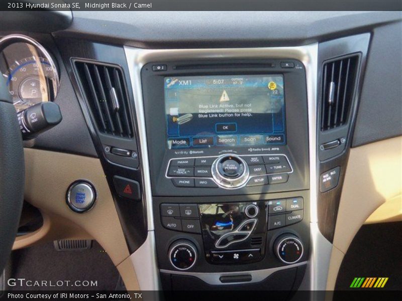 Midnight Black / Camel 2013 Hyundai Sonata SE