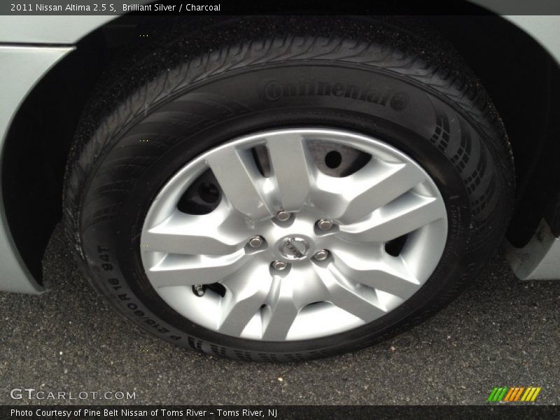Brilliant Silver / Charcoal 2011 Nissan Altima 2.5 S