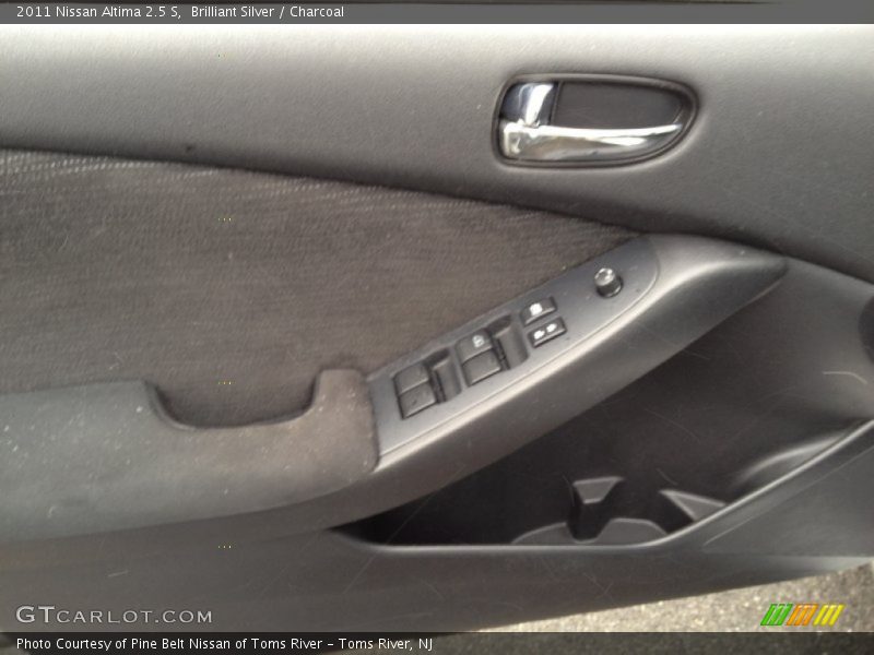 Brilliant Silver / Charcoal 2011 Nissan Altima 2.5 S