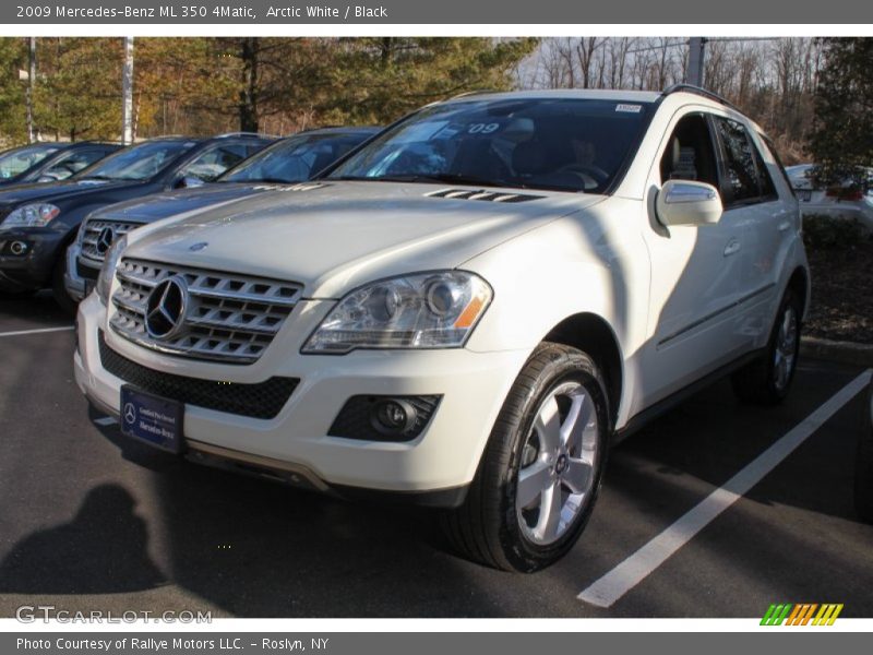 Arctic White / Black 2009 Mercedes-Benz ML 350 4Matic