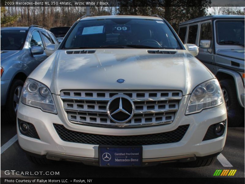 Arctic White / Black 2009 Mercedes-Benz ML 350 4Matic