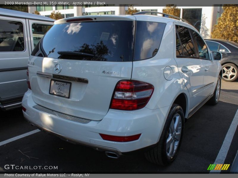 Arctic White / Black 2009 Mercedes-Benz ML 350 4Matic