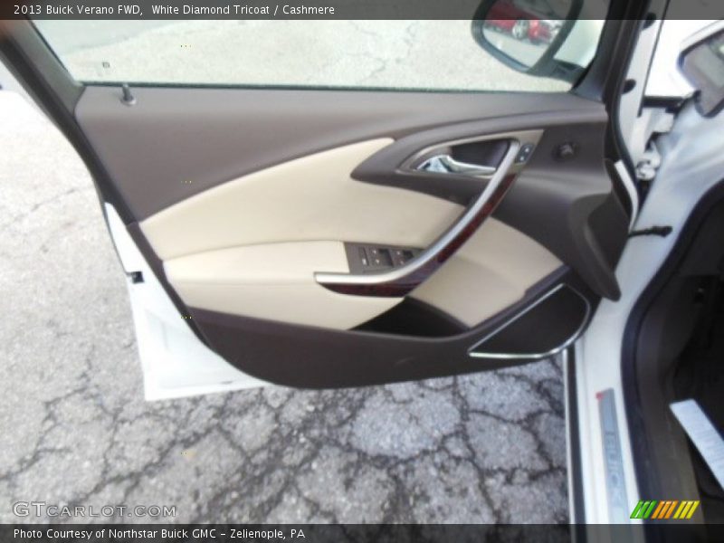 White Diamond Tricoat / Cashmere 2013 Buick Verano FWD