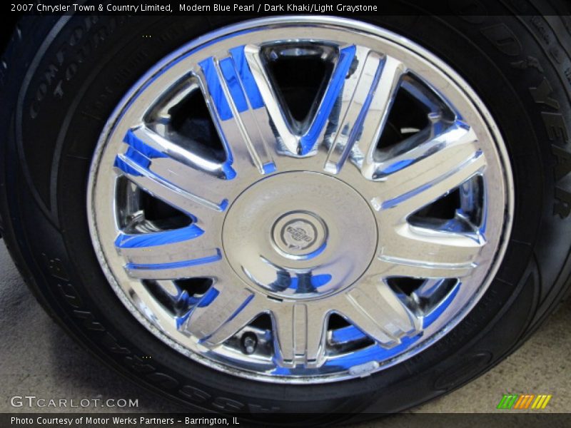 Modern Blue Pearl / Dark Khaki/Light Graystone 2007 Chrysler Town & Country Limited