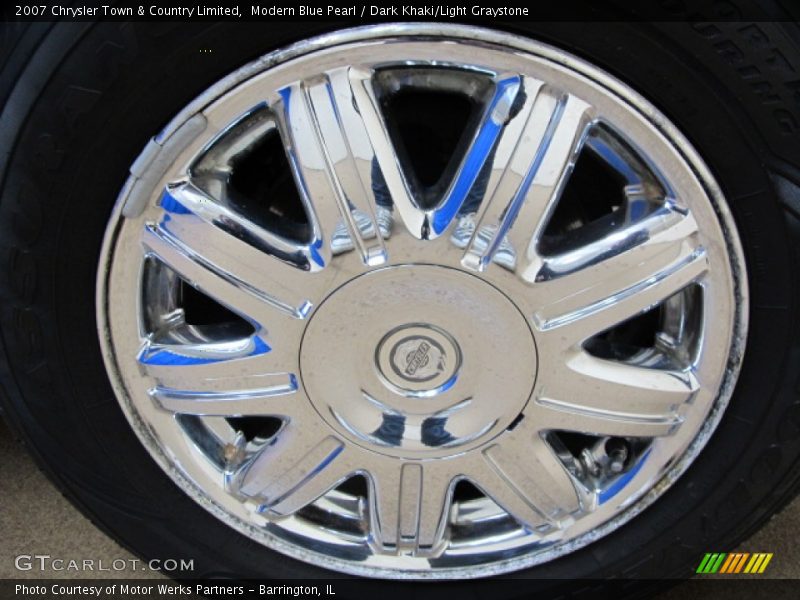 Modern Blue Pearl / Dark Khaki/Light Graystone 2007 Chrysler Town & Country Limited