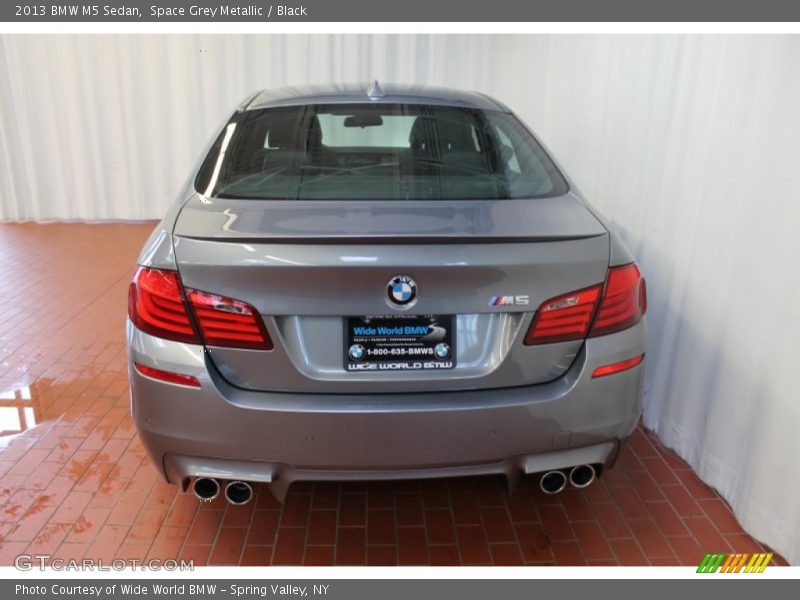 Space Grey Metallic / Black 2013 BMW M5 Sedan