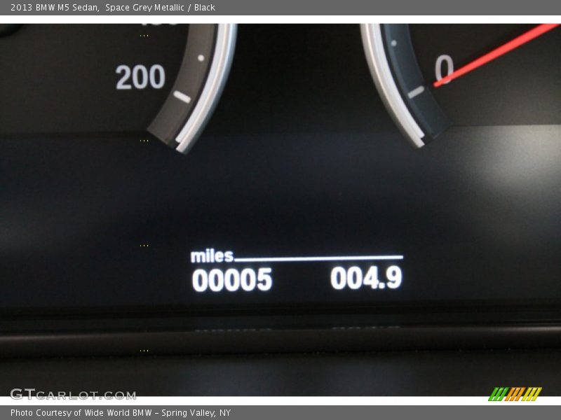 Space Grey Metallic / Black 2013 BMW M5 Sedan