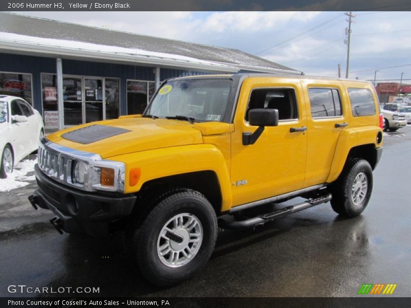 Front 3/4 View of 2006 H3 