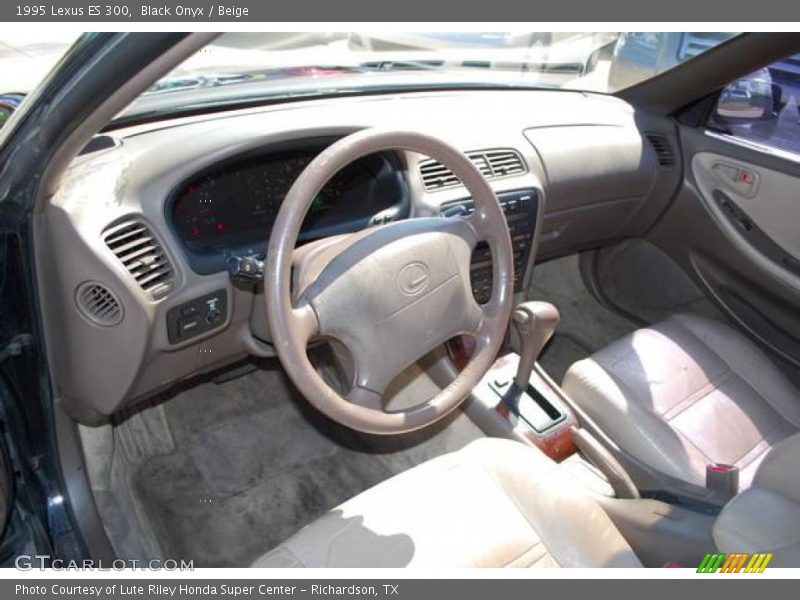 Black Onyx / Beige 1995 Lexus ES 300