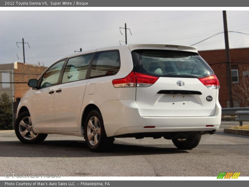 Super White / Bisque 2012 Toyota Sienna V6