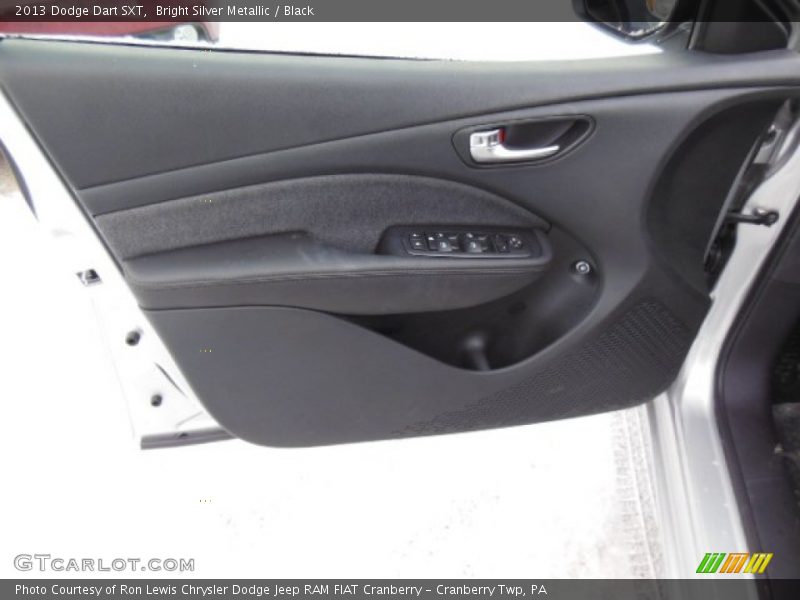 Bright Silver Metallic / Black 2013 Dodge Dart SXT