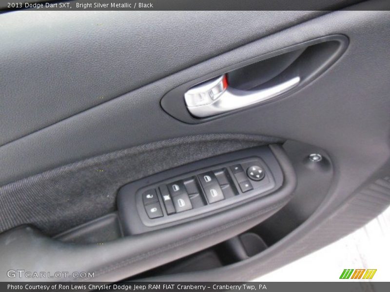 Bright Silver Metallic / Black 2013 Dodge Dart SXT