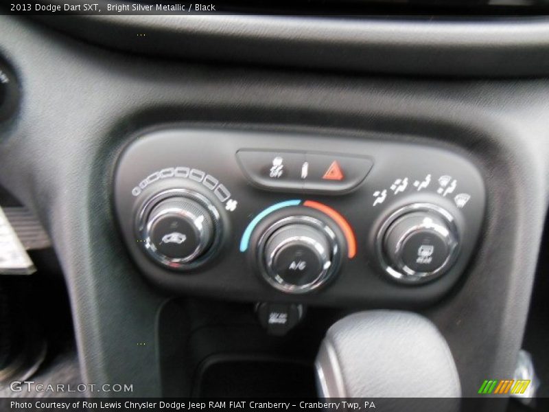 Bright Silver Metallic / Black 2013 Dodge Dart SXT