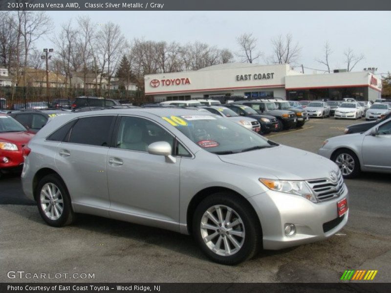 Classic Silver Metallic / Gray 2010 Toyota Venza AWD