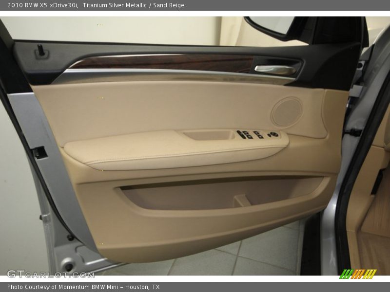 Titanium Silver Metallic / Sand Beige 2010 BMW X5 xDrive30i