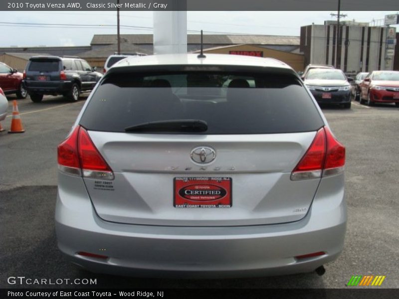 Classic Silver Metallic / Gray 2010 Toyota Venza AWD