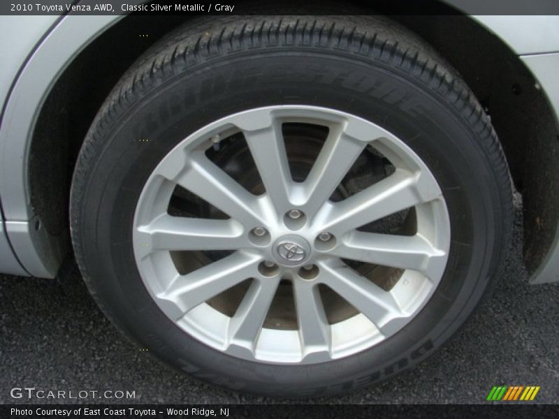 Classic Silver Metallic / Gray 2010 Toyota Venza AWD