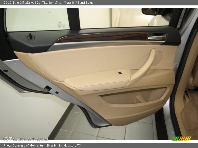 Titanium Silver Metallic / Sand Beige 2010 BMW X5 xDrive30i