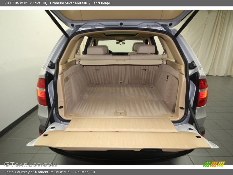 Titanium Silver Metallic / Sand Beige 2010 BMW X5 xDrive30i