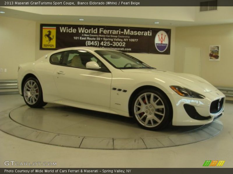 Bianco Eldorado (White) / Pearl Beige 2013 Maserati GranTurismo Sport Coupe