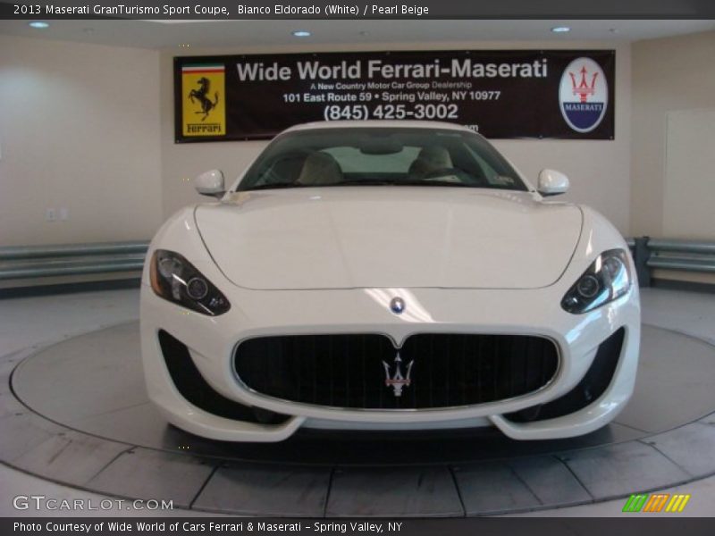 Bianco Eldorado (White) / Pearl Beige 2013 Maserati GranTurismo Sport Coupe