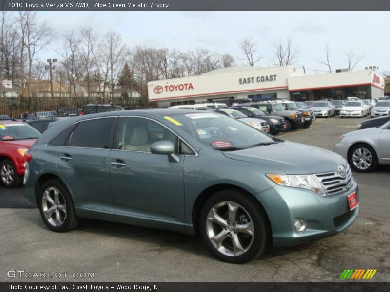 Aloe Green Metallic / Ivory 2010 Toyota Venza V6 AWD