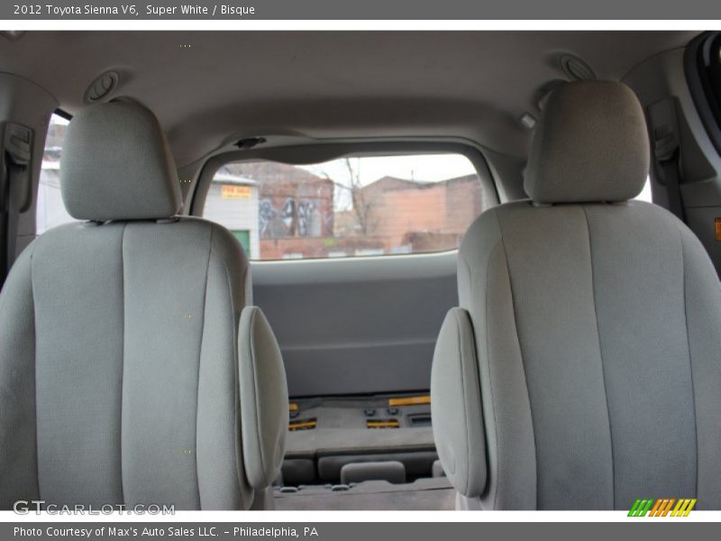 Super White / Bisque 2012 Toyota Sienna V6