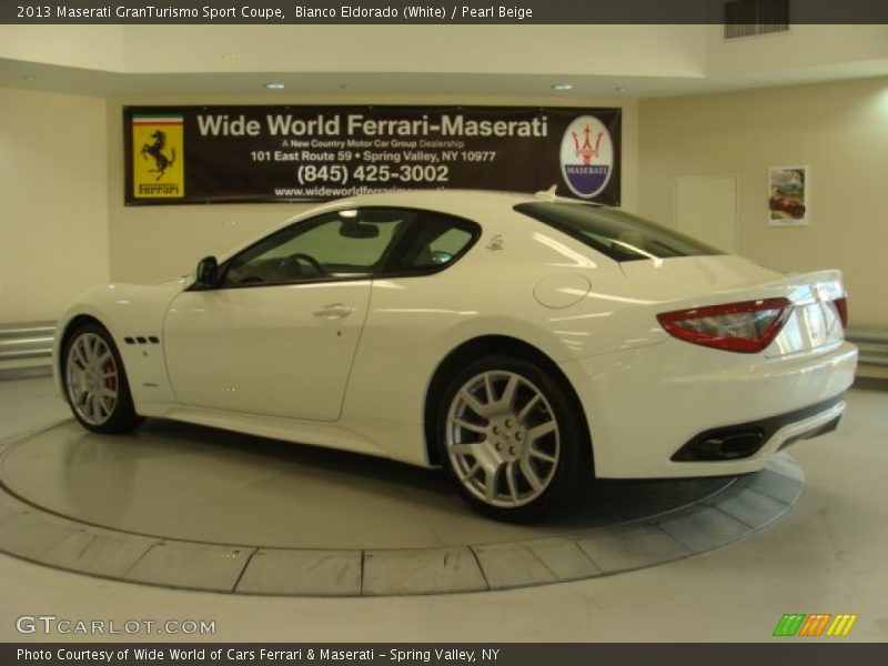 Bianco Eldorado (White) / Pearl Beige 2013 Maserati GranTurismo Sport Coupe