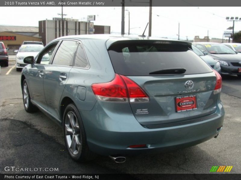 Aloe Green Metallic / Ivory 2010 Toyota Venza V6 AWD