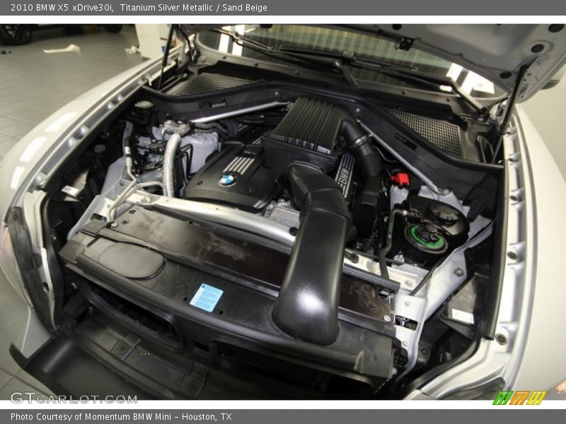 Titanium Silver Metallic / Sand Beige 2010 BMW X5 xDrive30i