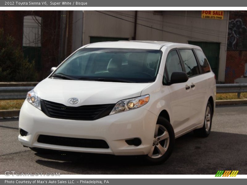 Super White / Bisque 2012 Toyota Sienna V6