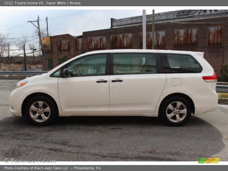 Super White / Bisque 2012 Toyota Sienna V6