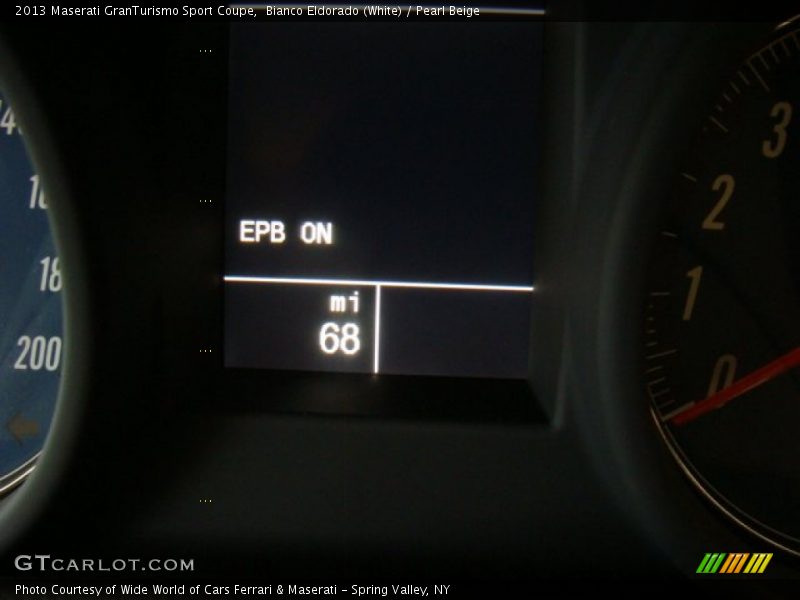 Bianco Eldorado (White) / Pearl Beige 2013 Maserati GranTurismo Sport Coupe