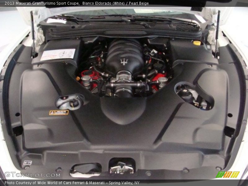 Bianco Eldorado (White) / Pearl Beige 2013 Maserati GranTurismo Sport Coupe
