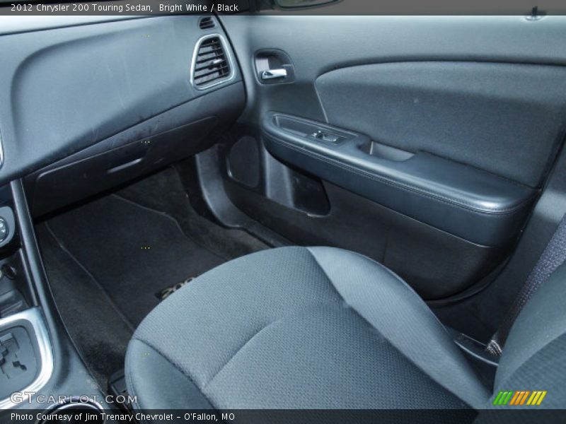 Bright White / Black 2012 Chrysler 200 Touring Sedan