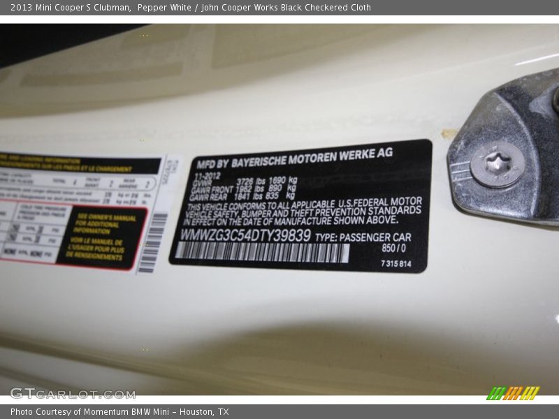 Pepper White / John Cooper Works Black Checkered Cloth 2013 Mini Cooper S Clubman