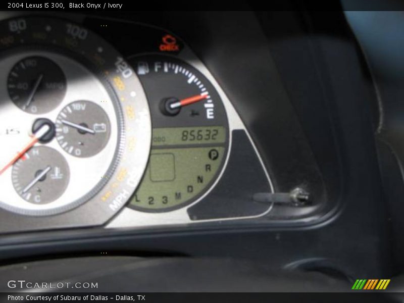 Black Onyx / Ivory 2004 Lexus IS 300