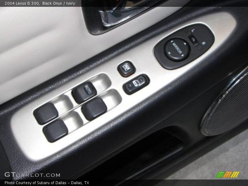 Black Onyx / Ivory 2004 Lexus IS 300