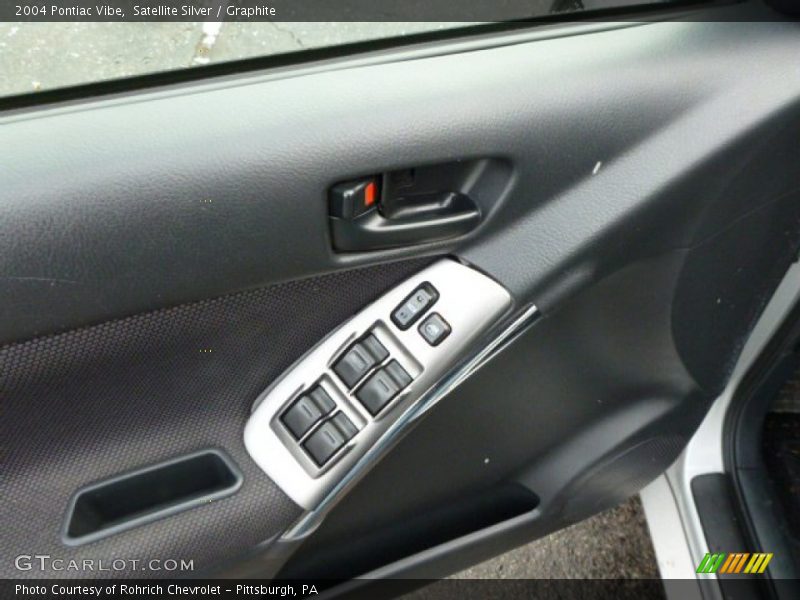 Satellite Silver / Graphite 2004 Pontiac Vibe