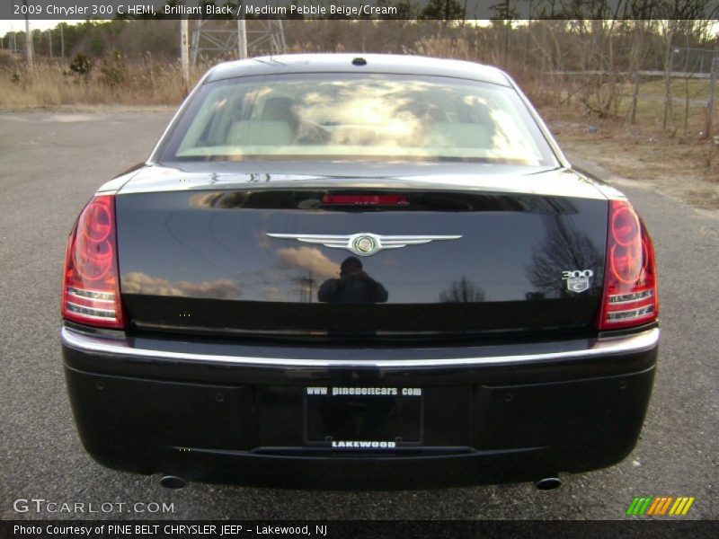 Brilliant Black / Medium Pebble Beige/Cream 2009 Chrysler 300 C HEMI