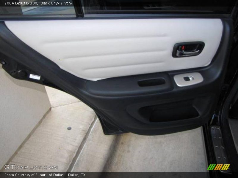 Black Onyx / Ivory 2004 Lexus IS 300