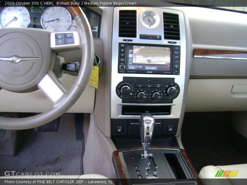 Brilliant Black / Medium Pebble Beige/Cream 2009 Chrysler 300 C HEMI