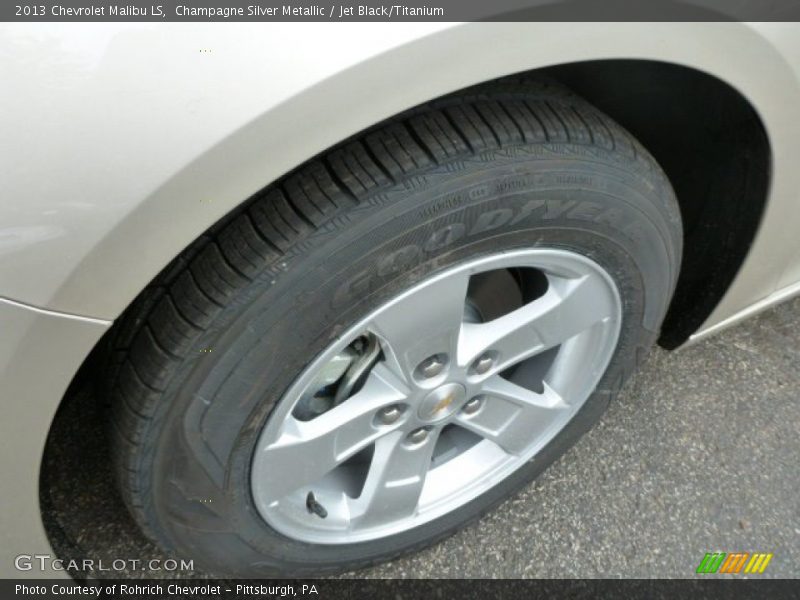 Champagne Silver Metallic / Jet Black/Titanium 2013 Chevrolet Malibu LS