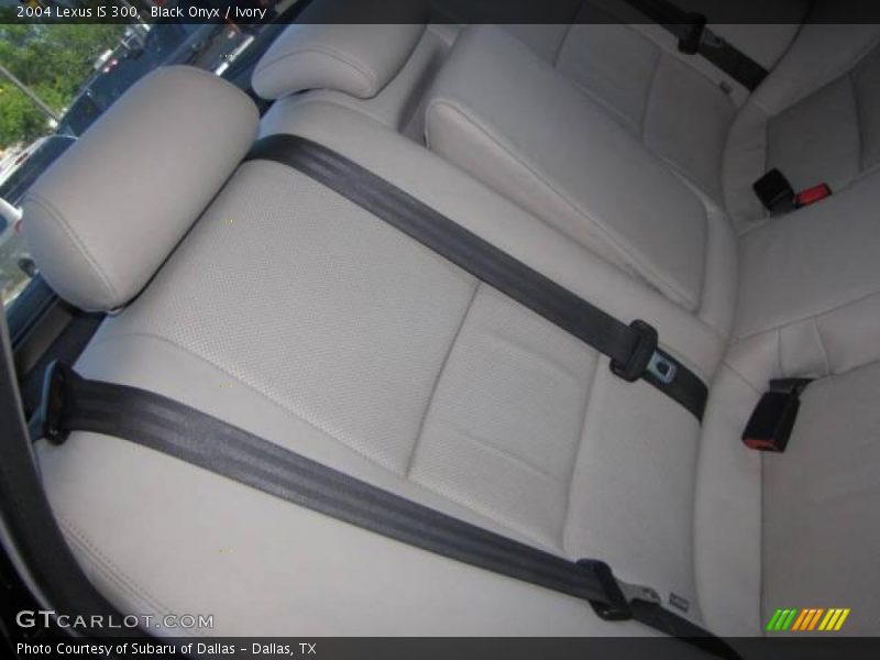 Black Onyx / Ivory 2004 Lexus IS 300