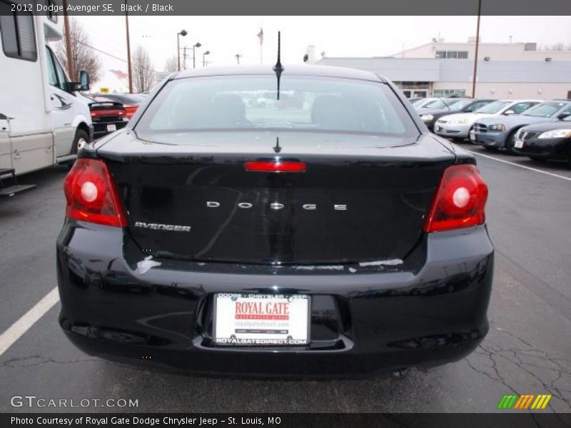 Black / Black 2012 Dodge Avenger SE
