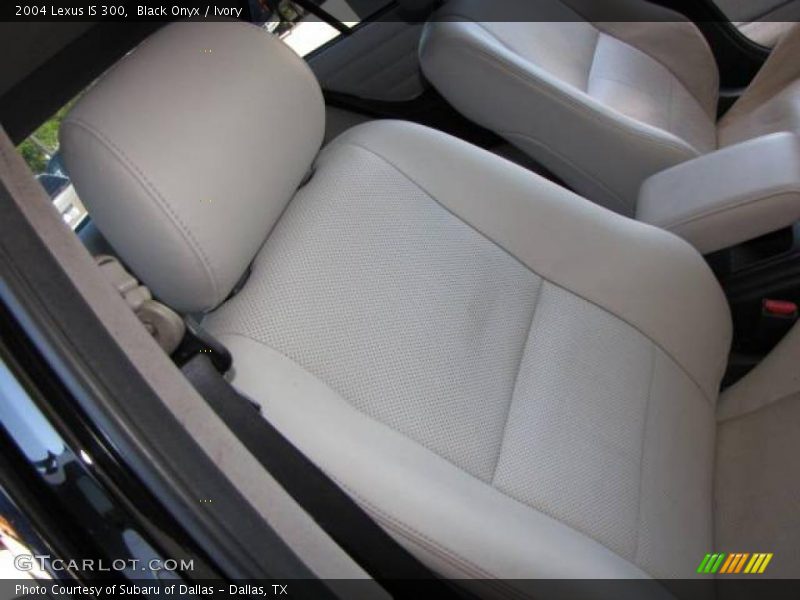 Black Onyx / Ivory 2004 Lexus IS 300