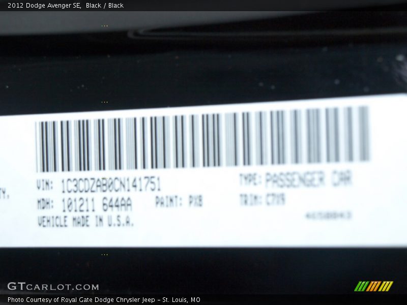 Black / Black 2012 Dodge Avenger SE