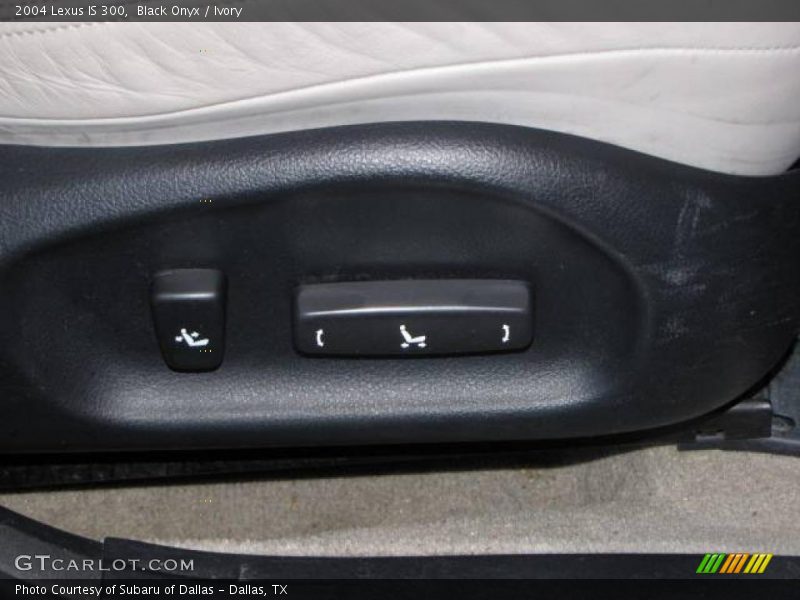 Black Onyx / Ivory 2004 Lexus IS 300