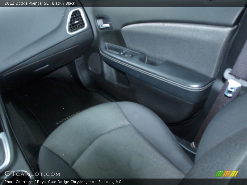 Black / Black 2012 Dodge Avenger SE