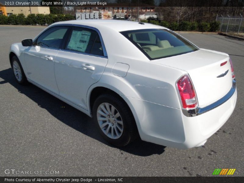 Bright White / Black/Light Frost Beige 2013 Chrysler 300